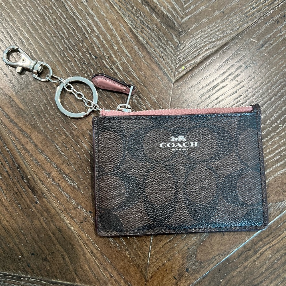 Coach Signature Skinny